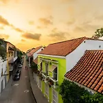 Apto con balcón en en Centro Historico - Zaher G